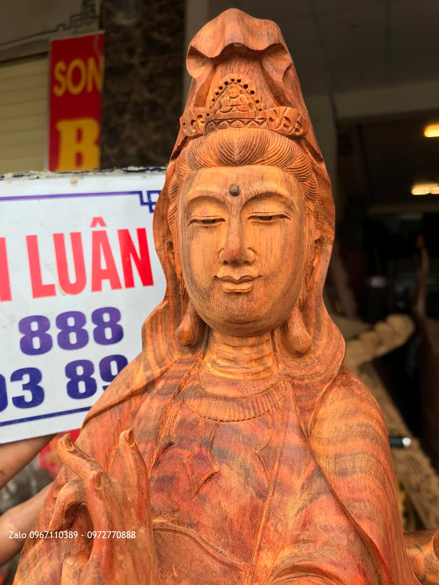 Tượng Phật Bà Quan Âm Gỗ Trắc Đỏ. A Toàn Nha Trang.,