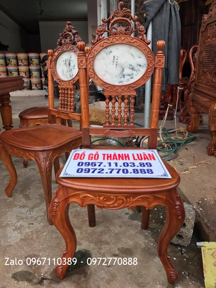 Bộ bàn ghế ăn vách đá Mẫu Đồng Hồ Pháp Cổ. Khách Hà Tĩnh.  