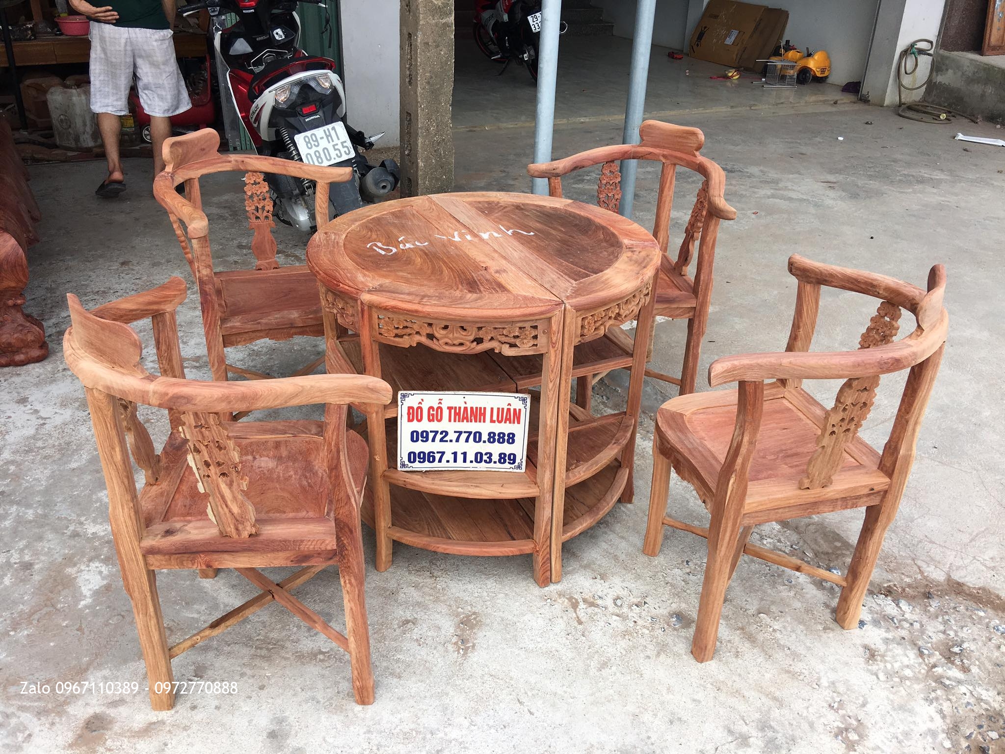 Bàn ghế ăn cá chép, bàn ghế góc gỗ hương Lào. B.Vinh HN.   