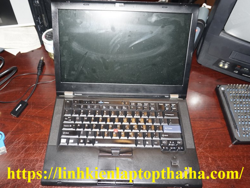 thay bàn phím laptop Lenovo ThinkPad T420