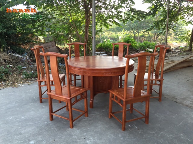 Bàn ghế ăn mẫu tai quan hoàn thành khách hàng Hồ Chí Minh.