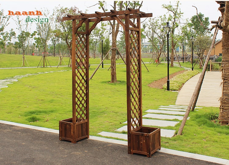 Cổng gỗ trang trí sân vườn, gỗ trang trí vườn đẹp GNT023