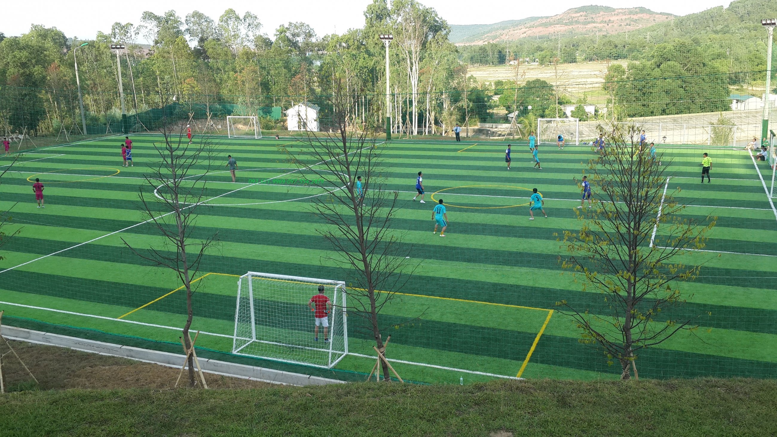 TC sân bóng đá cỏ nhân tạo