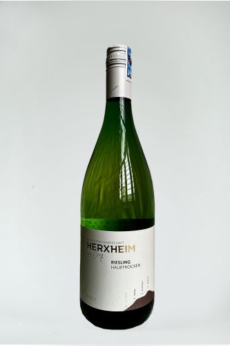 Rượu vang Herheim Riesling halbtrocken