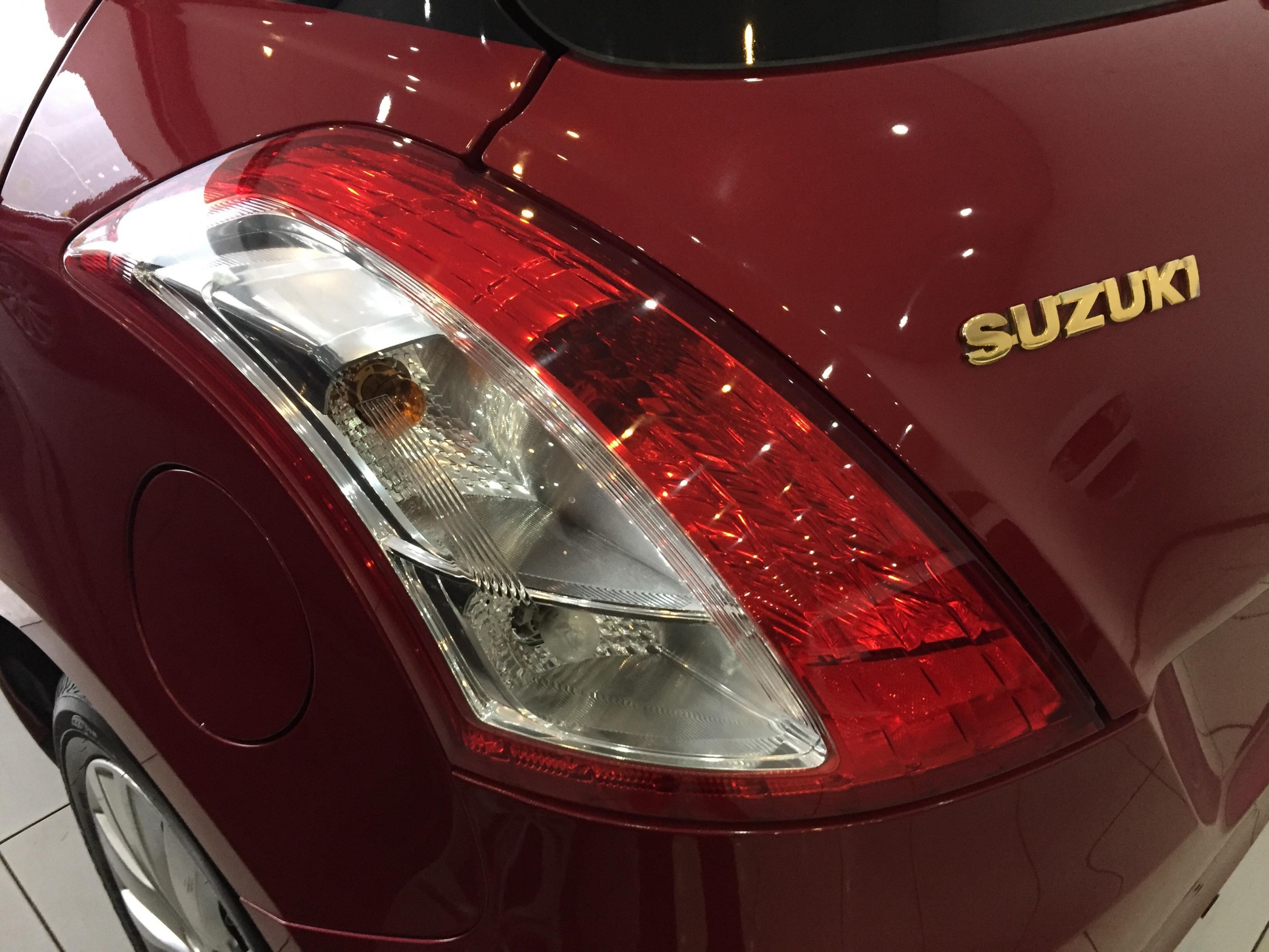 Suzuki-Swift-2015-7