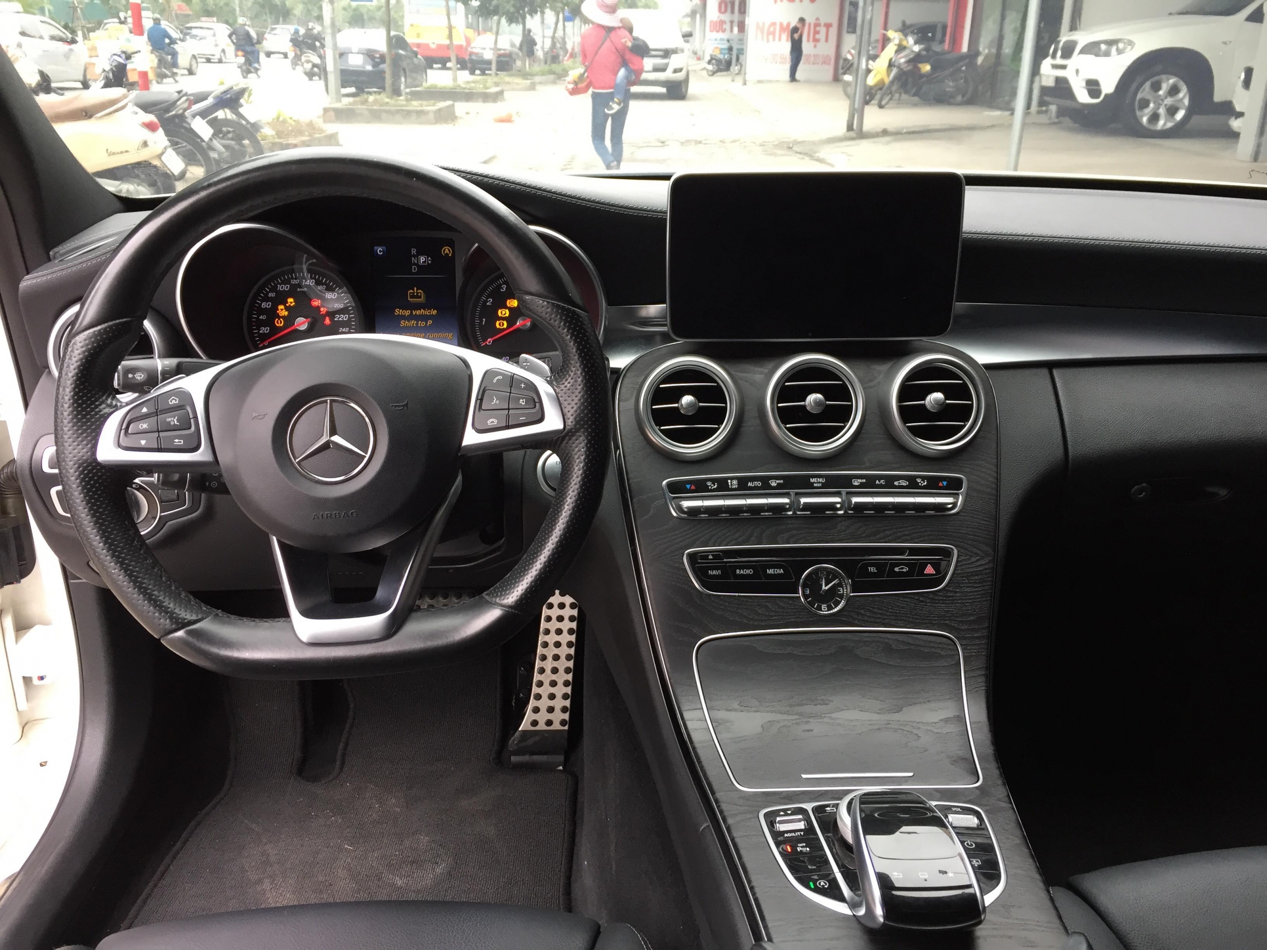 Mercedes Benz C250 AMG 2015 - 10