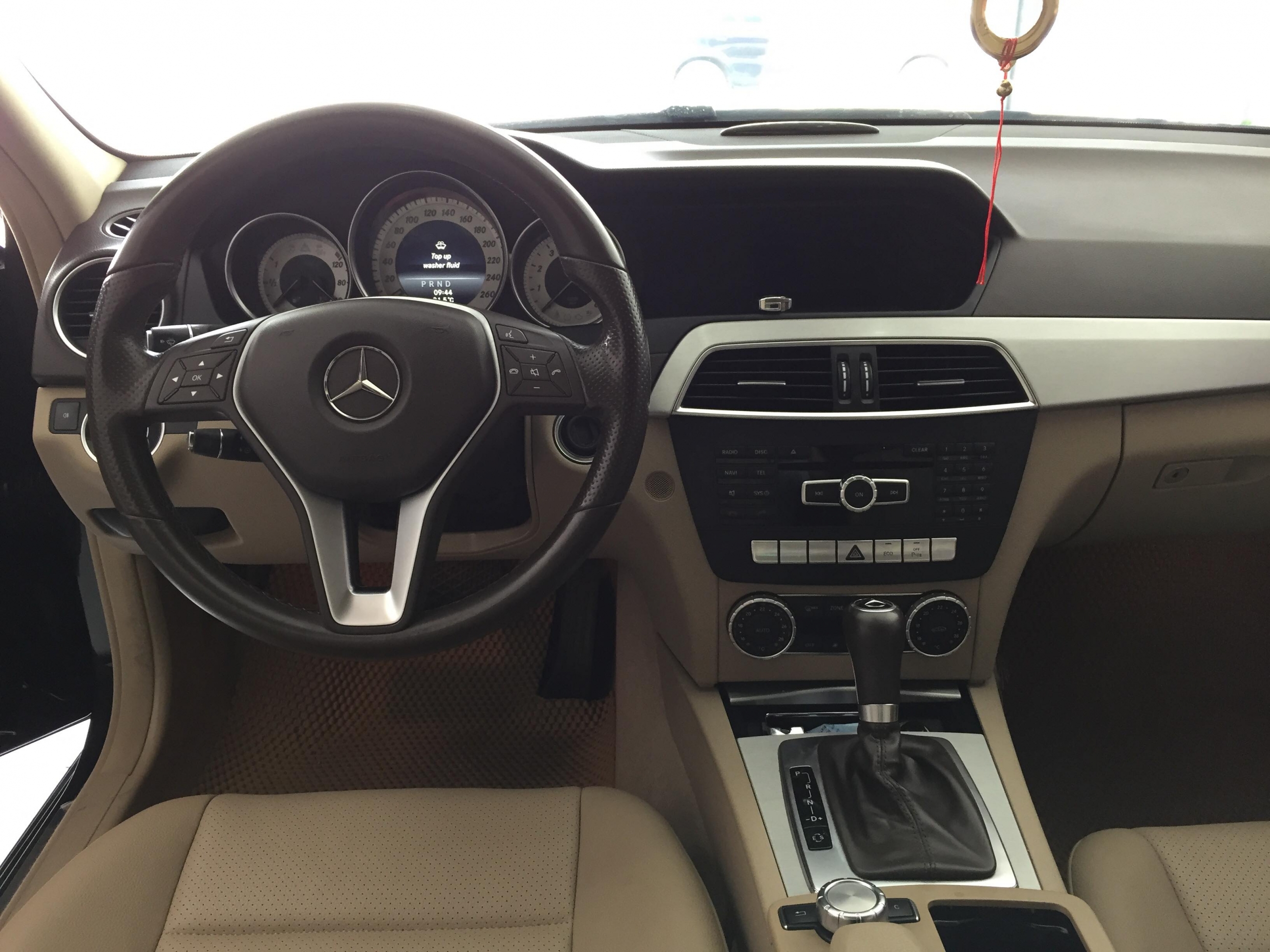 Mercedes Benz C200 2014 - 6