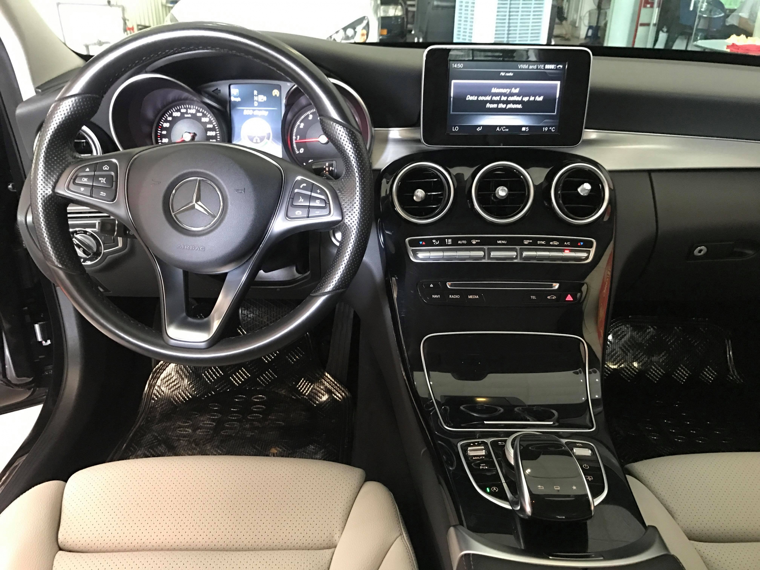 Mercedes Benz C200 2015 - 8