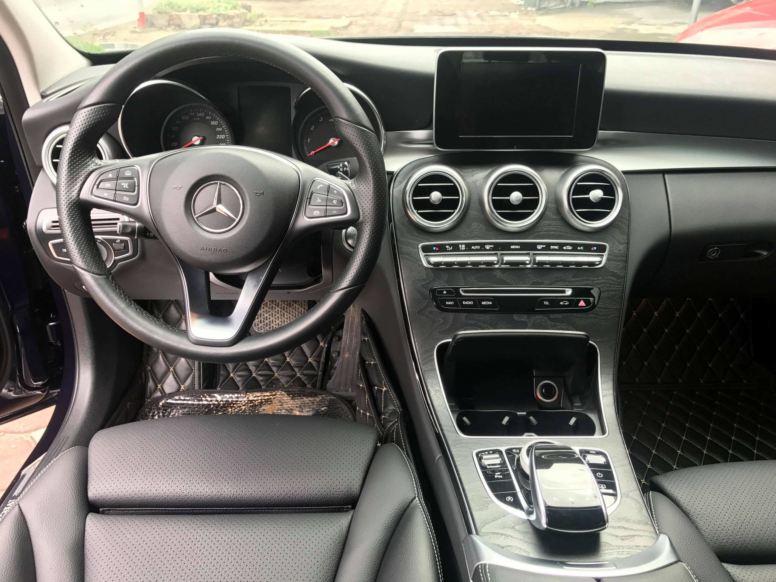 Mercedes Benz C200 2017 - 7