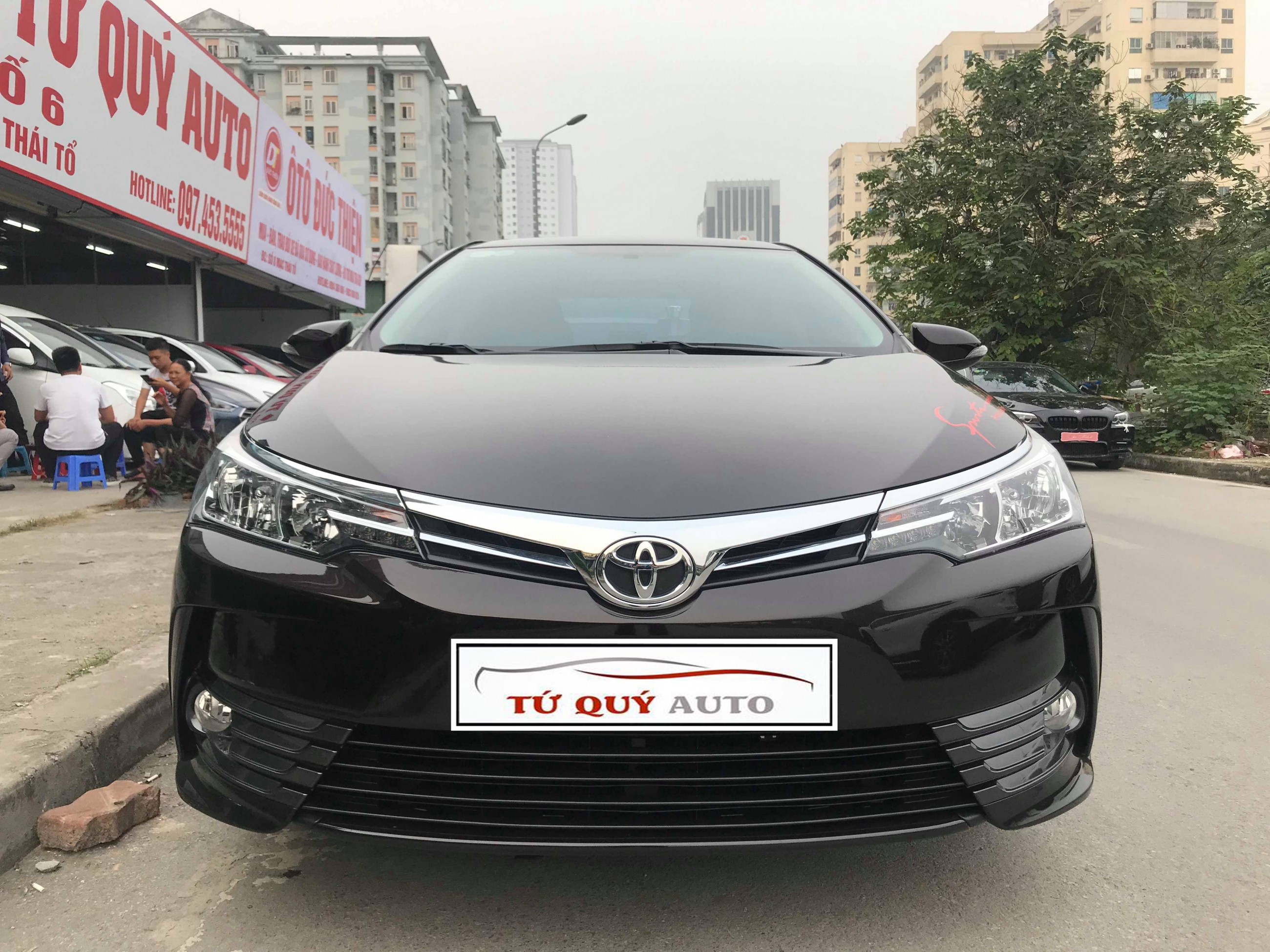 Xe Toyota Corolla altis 1.8G 2019 - Nâu