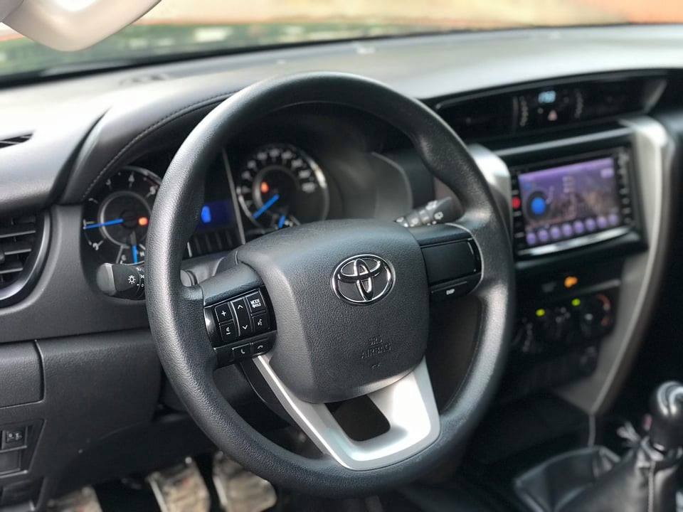 Toyota Fortuner 2.4G 2017 - 7