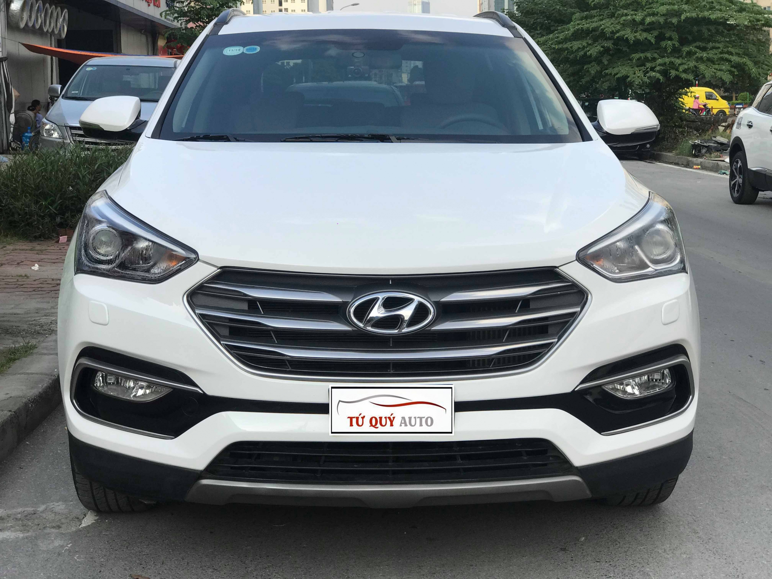 Triển Lãm Giới Thiệu Xe Hyundai Santafe 2017 XeHyundaiBacVietCom