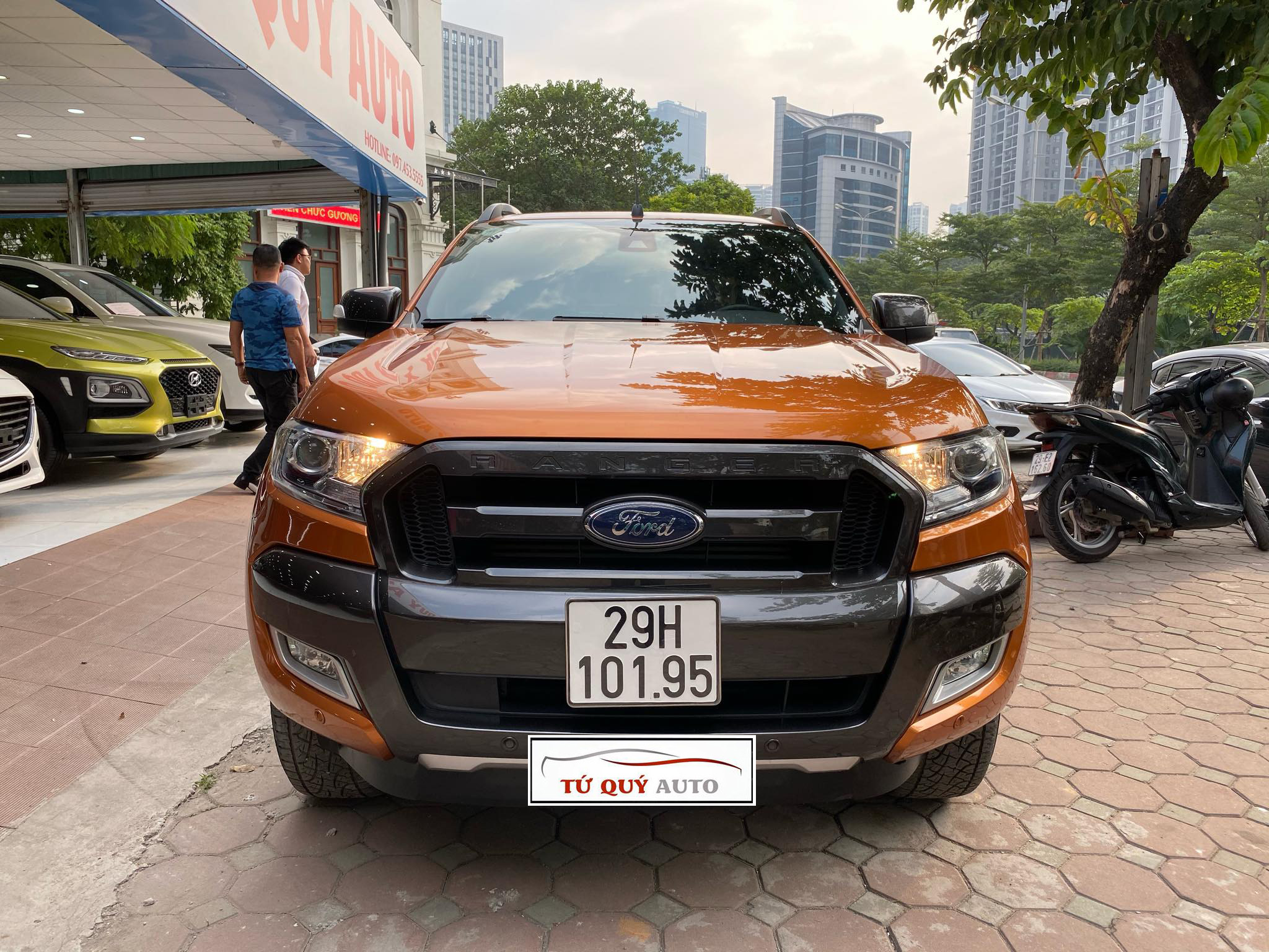 Bán Ford Ranger Wild trak 32 4x4 năm 2018 màu cam nhập khẩu