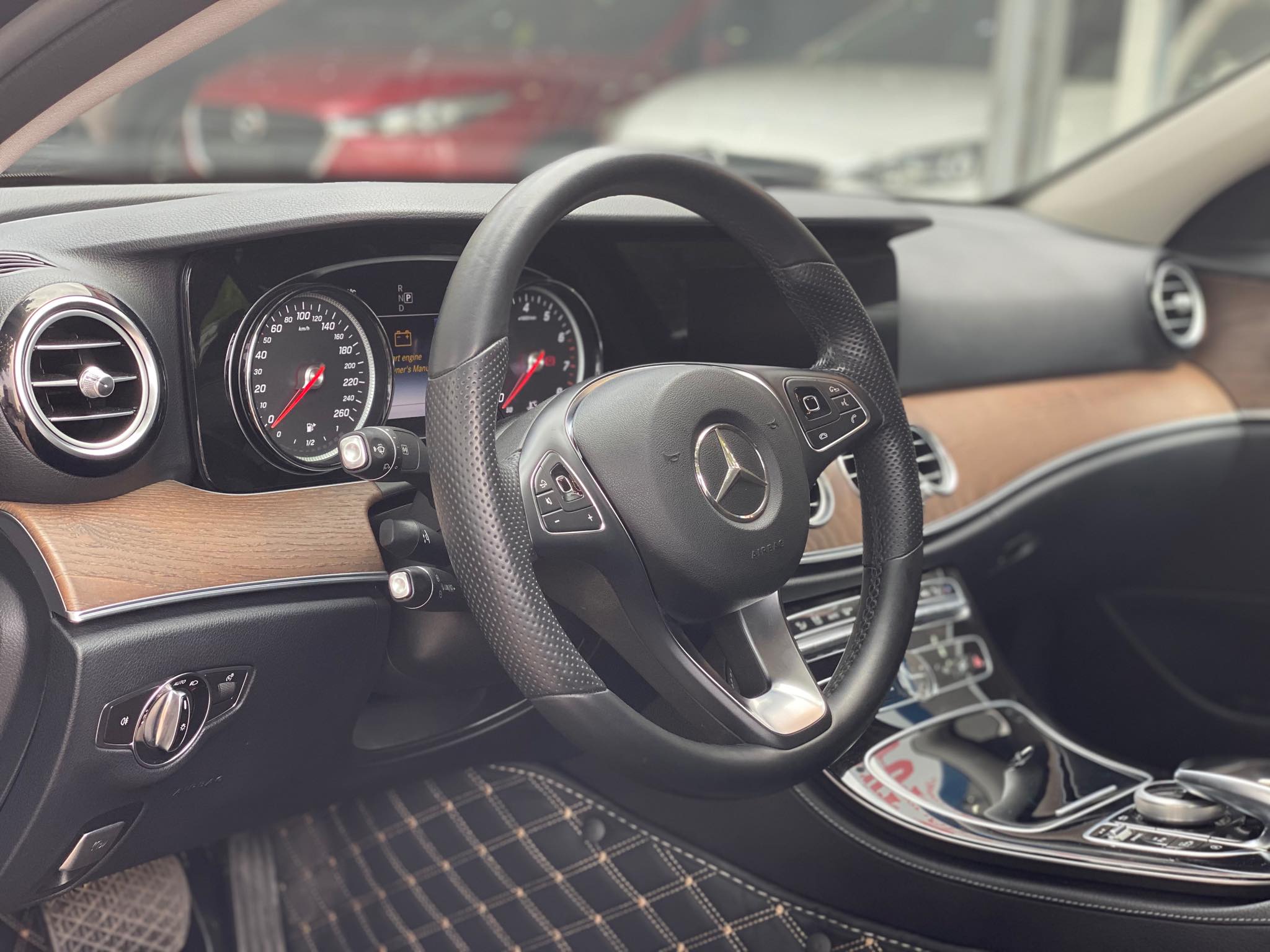 Xe Mercedes Benz E class E200 2017 - Đen