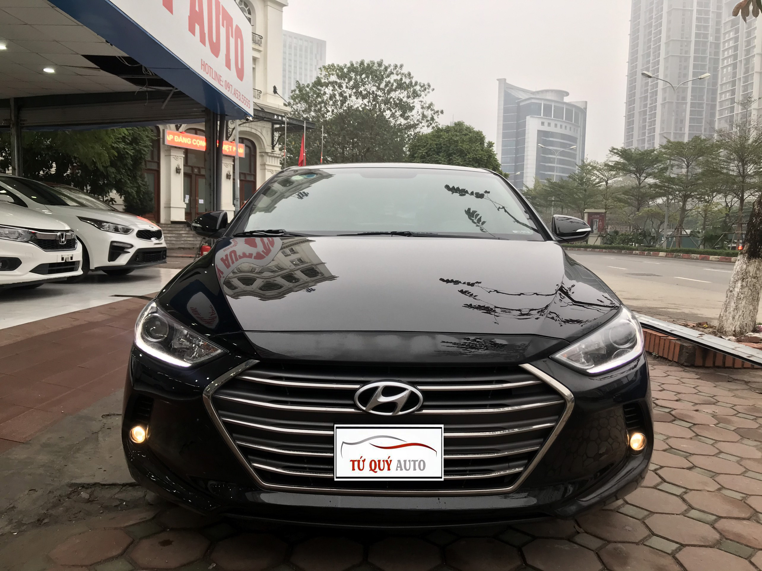 Xe Hyundai Elantra 1.6AT 2018 - Đen