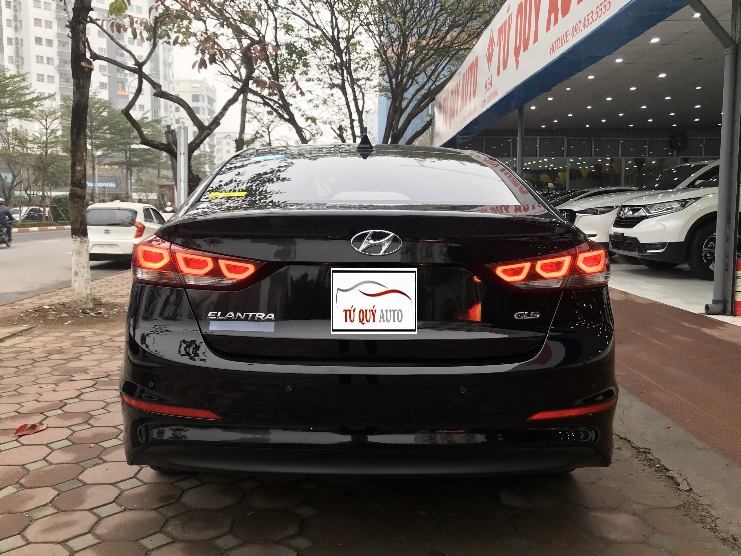 Hyundai Elantra 1.6AT 2018 - 2