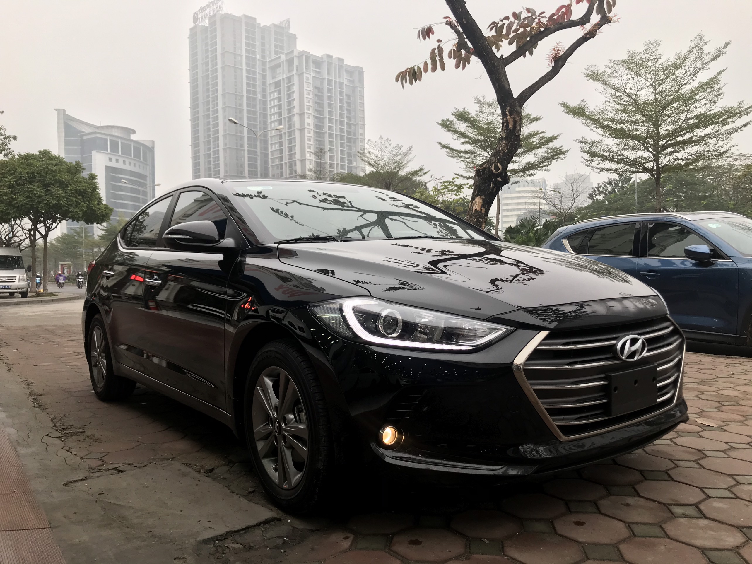 Hyundai Elantra 1.6AT 2018 - 5