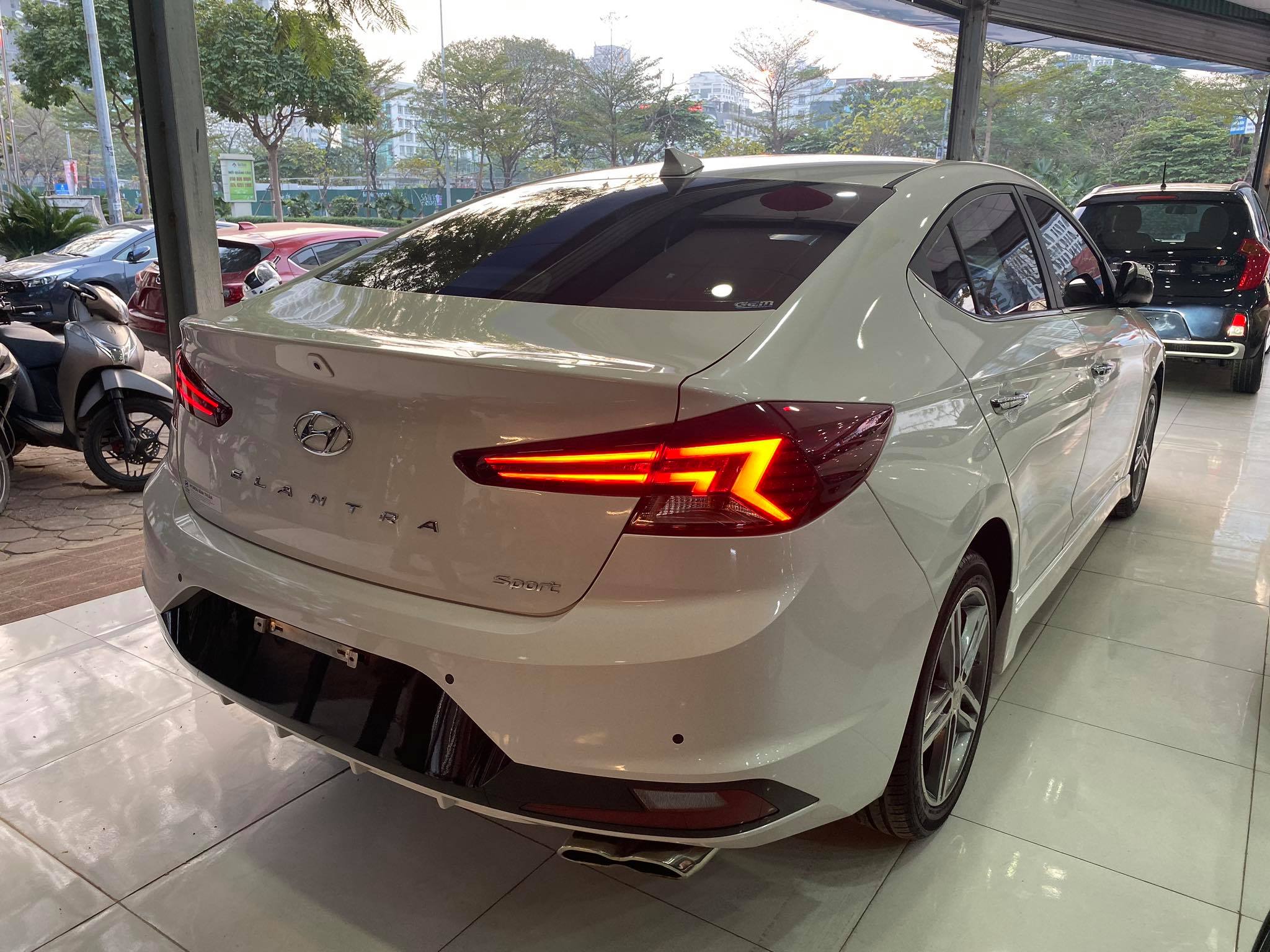 Hyundai Elantra Sport 2019 - 4