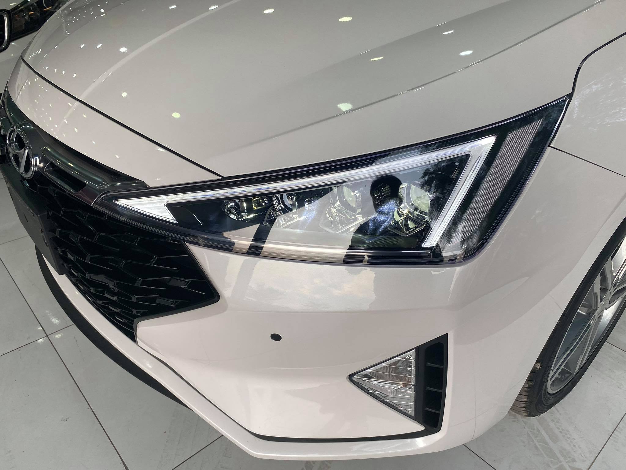 Hyundai Elantra Sport 2019 - 5