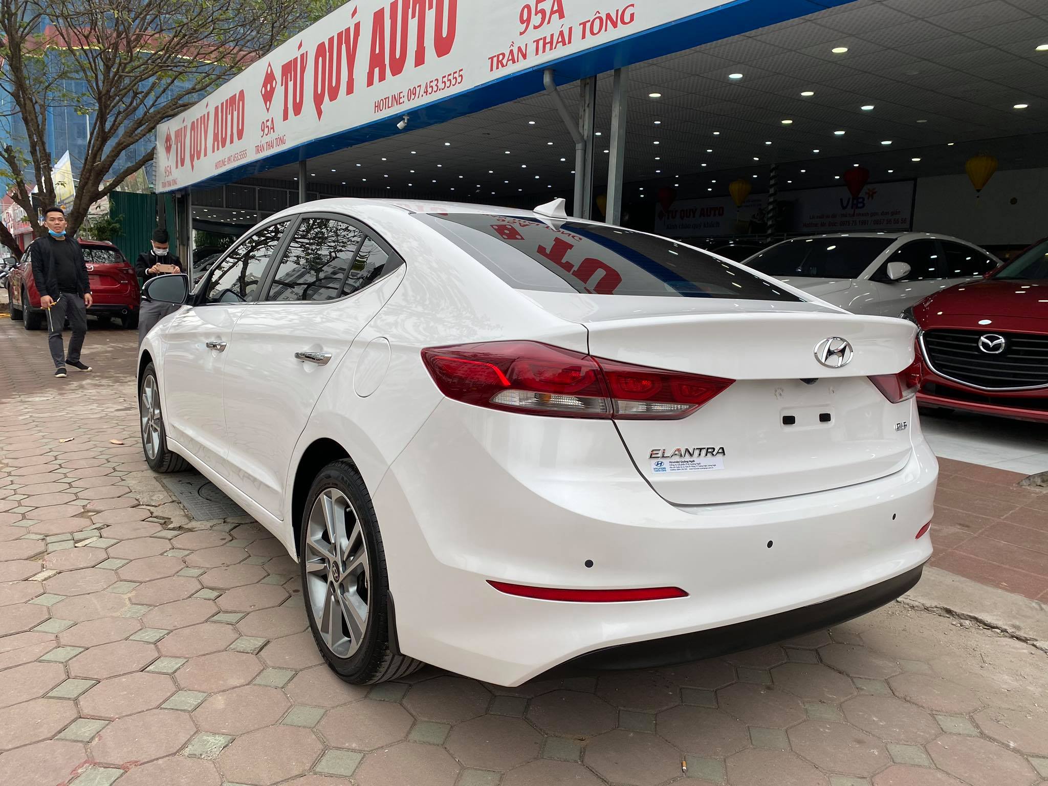 Hyundai Elantra 2.0AT 2018 - 4