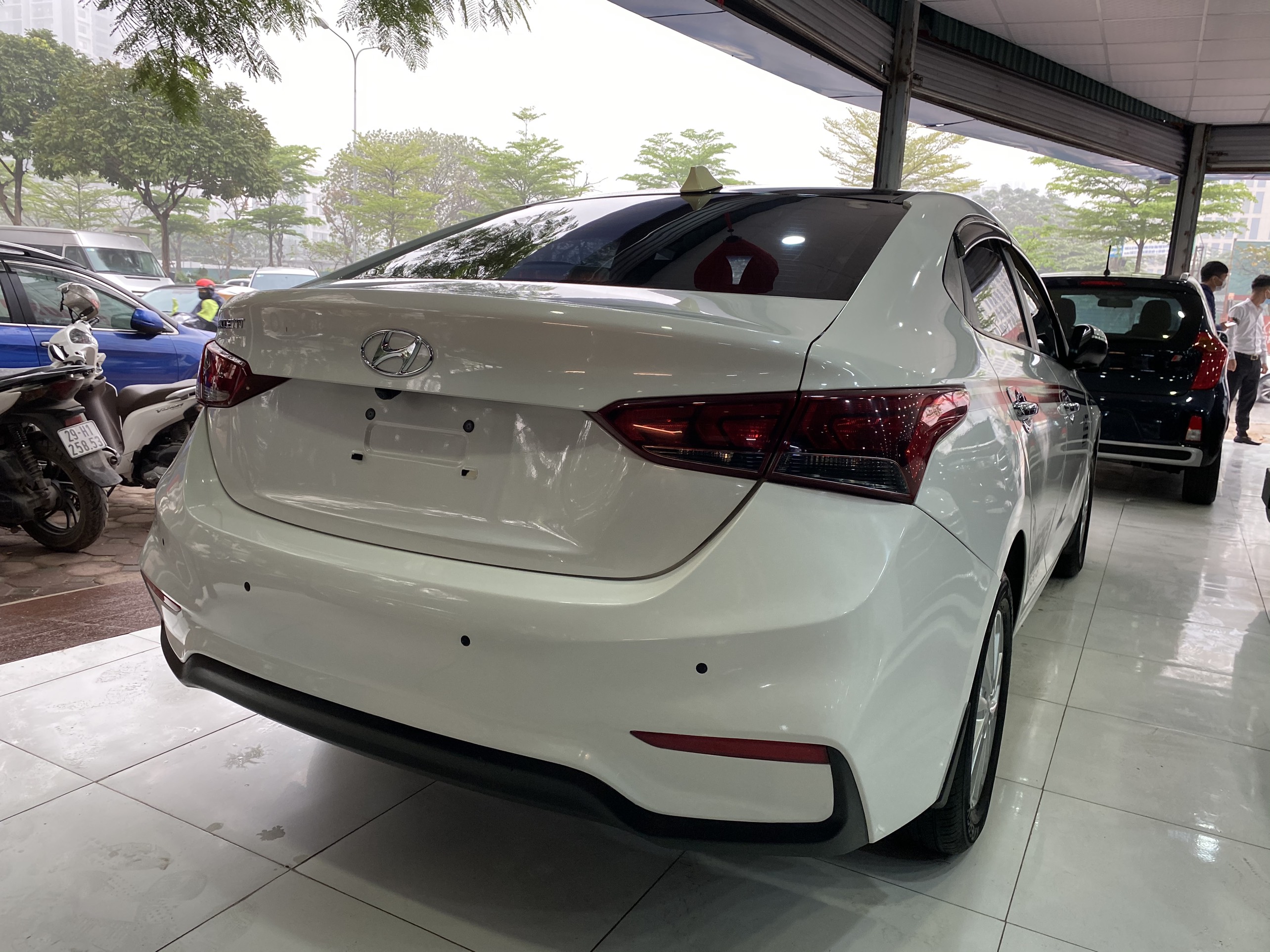 Hyundai Accent 1.4MT 2018 - 4