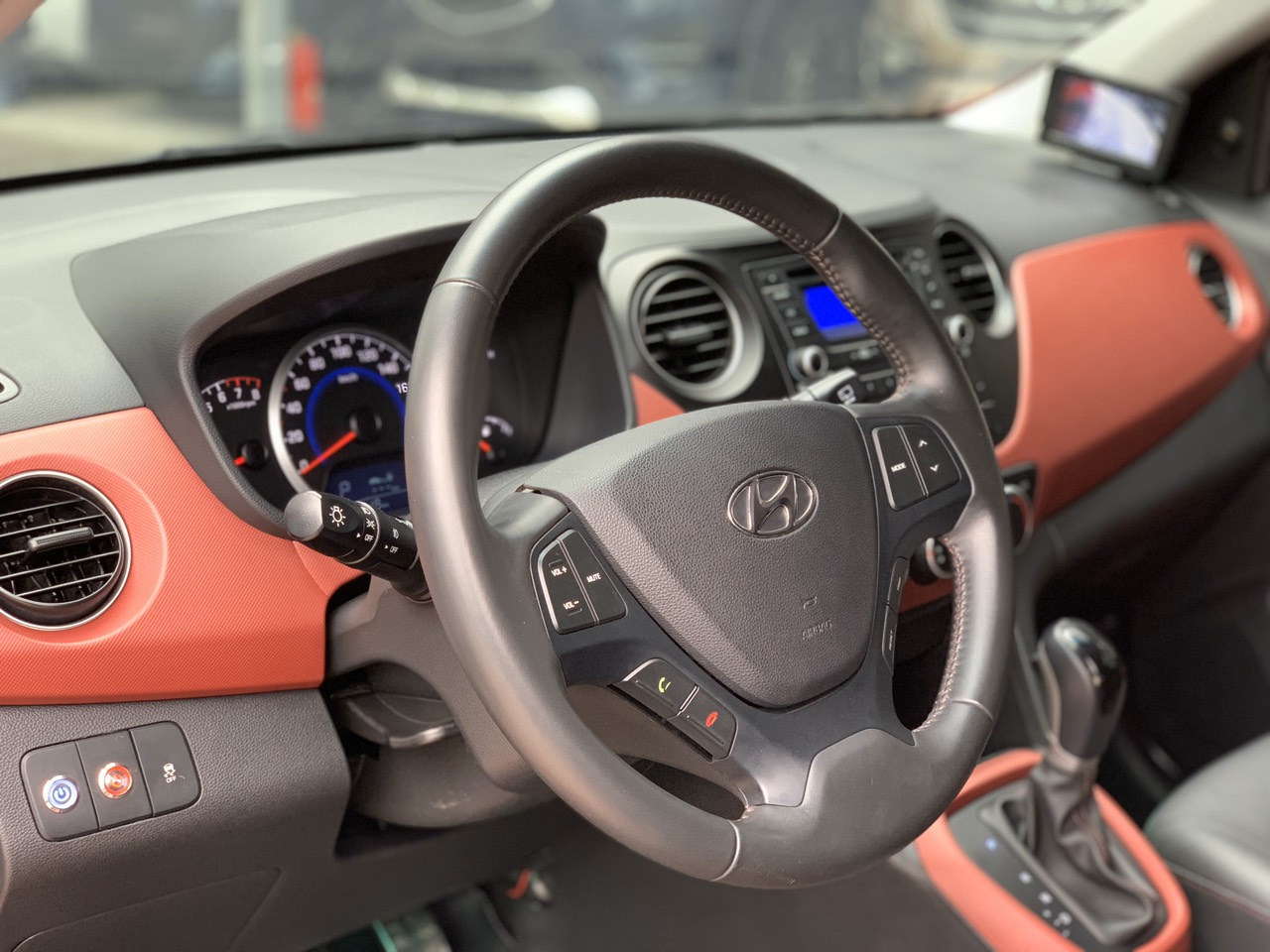 Hyundai i10 1.2AT 2018 - 8