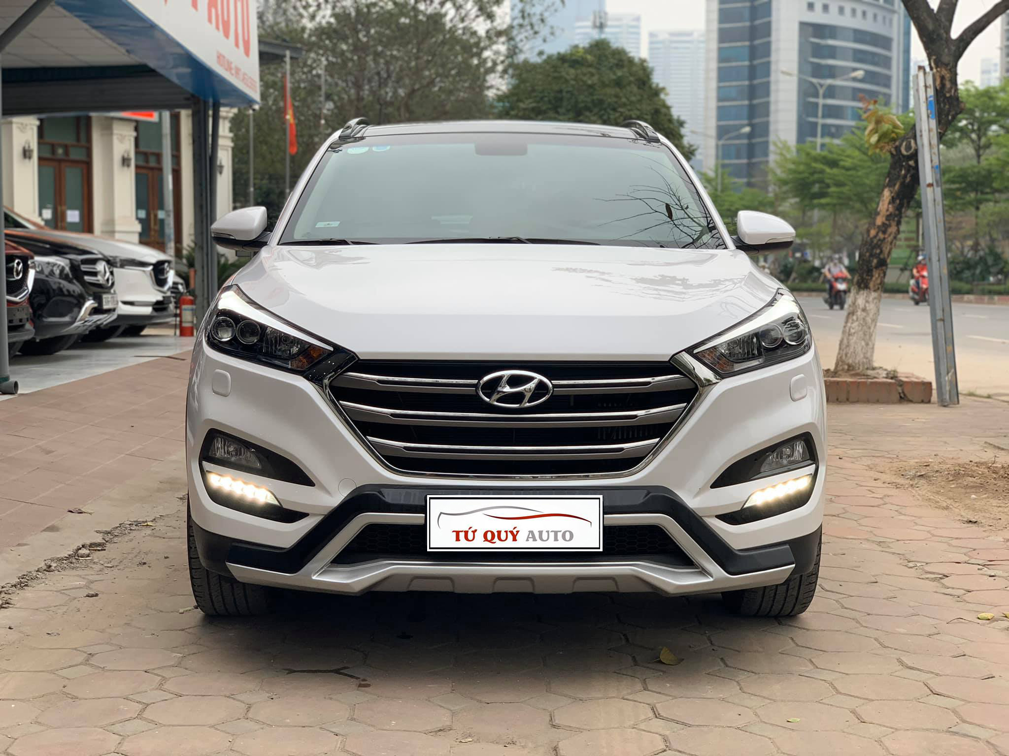 Xe Hyundai Tucson 2.0CRDi 2018 - Trắng