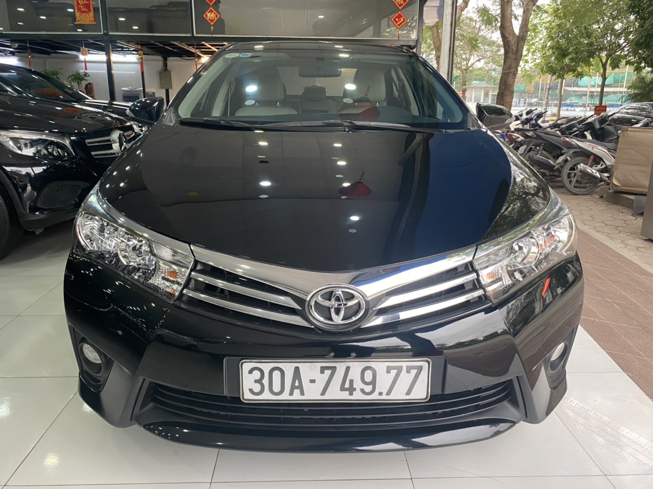 Xe Toyota Corolla altis 1.8G 2015 - Đen