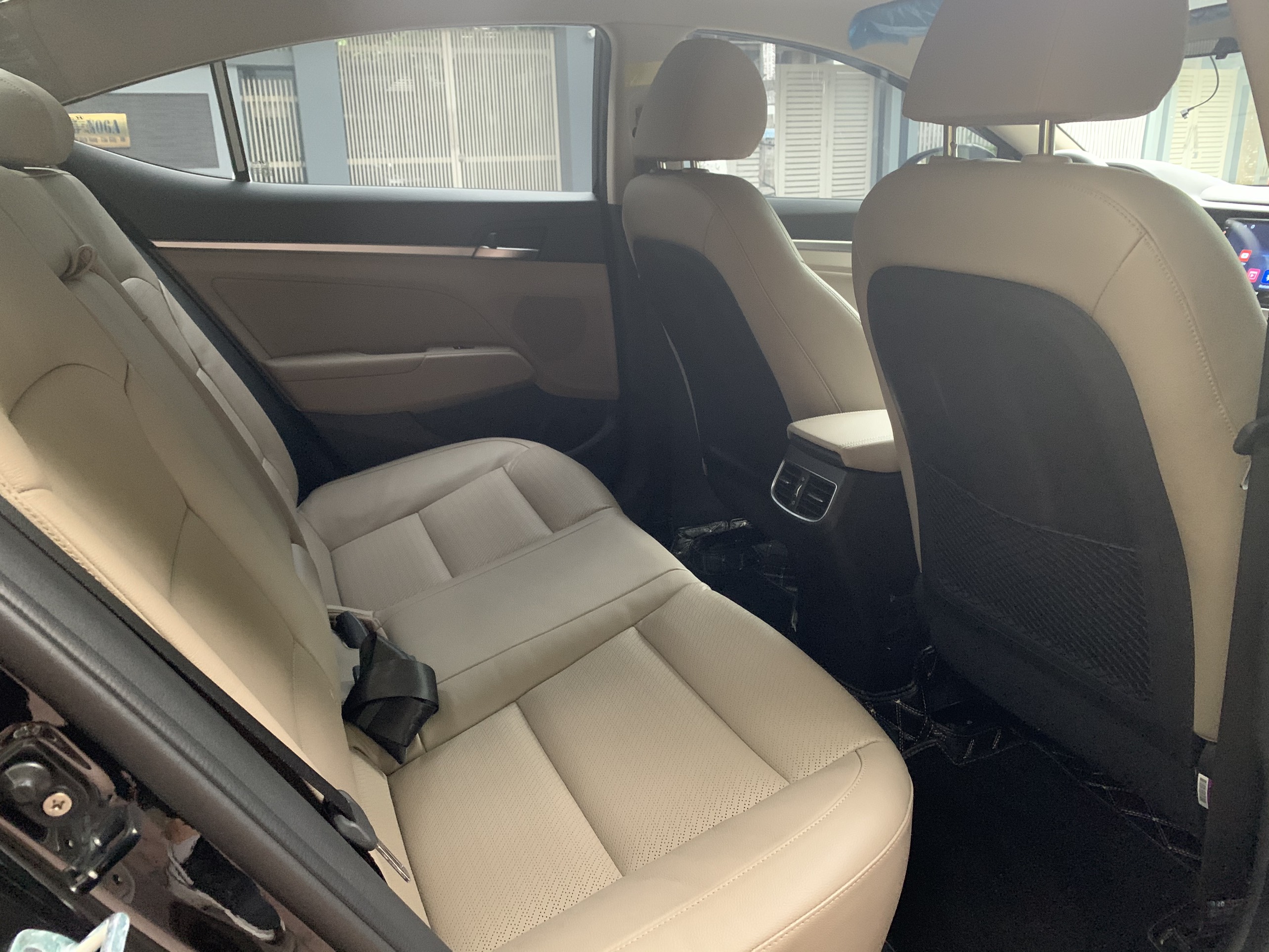 Hyundai Elantra 2.0AT 2019 - 10