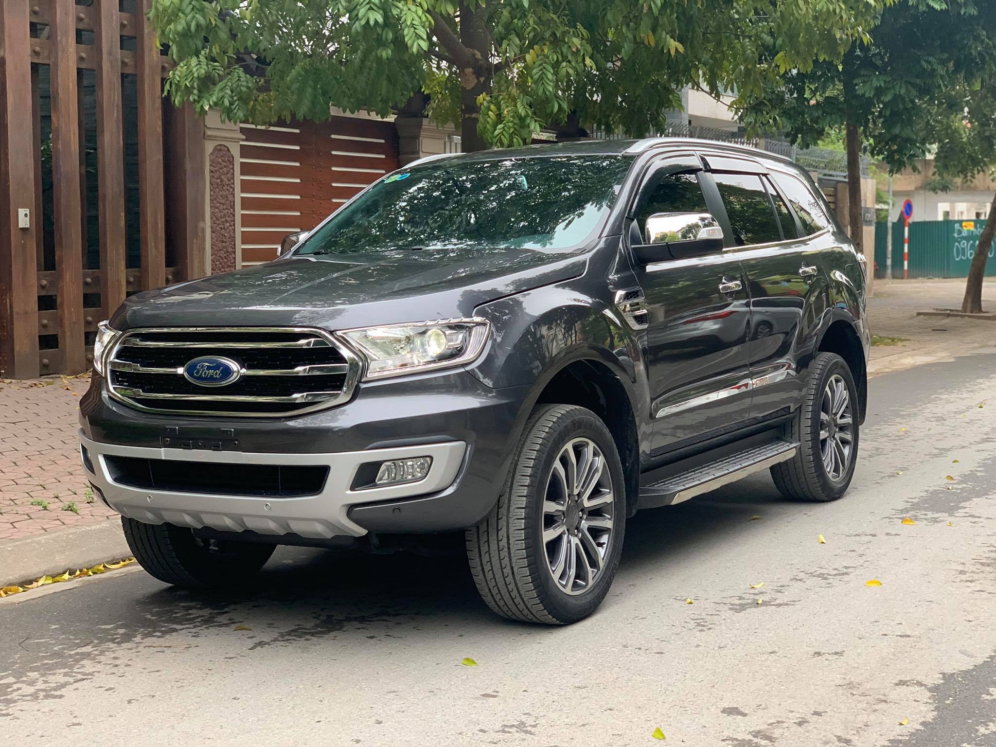 Ford Everest Titanium 2019 - 3
