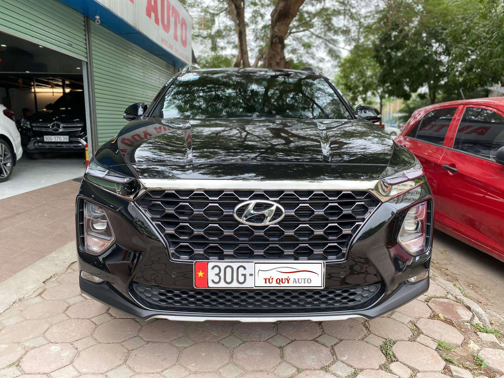 Xe Hyundai Santa Fe Premium 2.4AT 2019 - Đen
