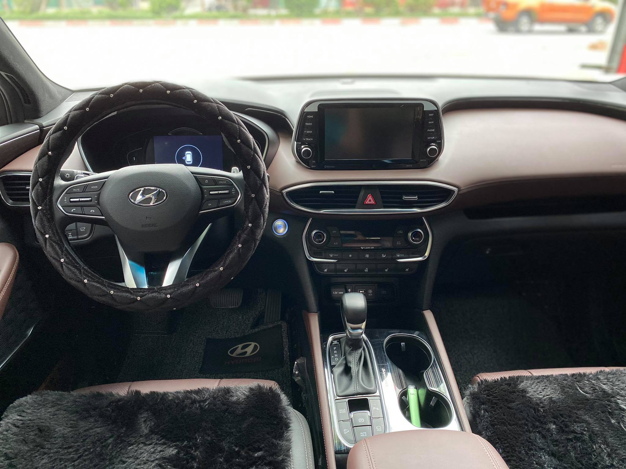 Hyundai Santa-Fe 2.4AT 2019 - 5