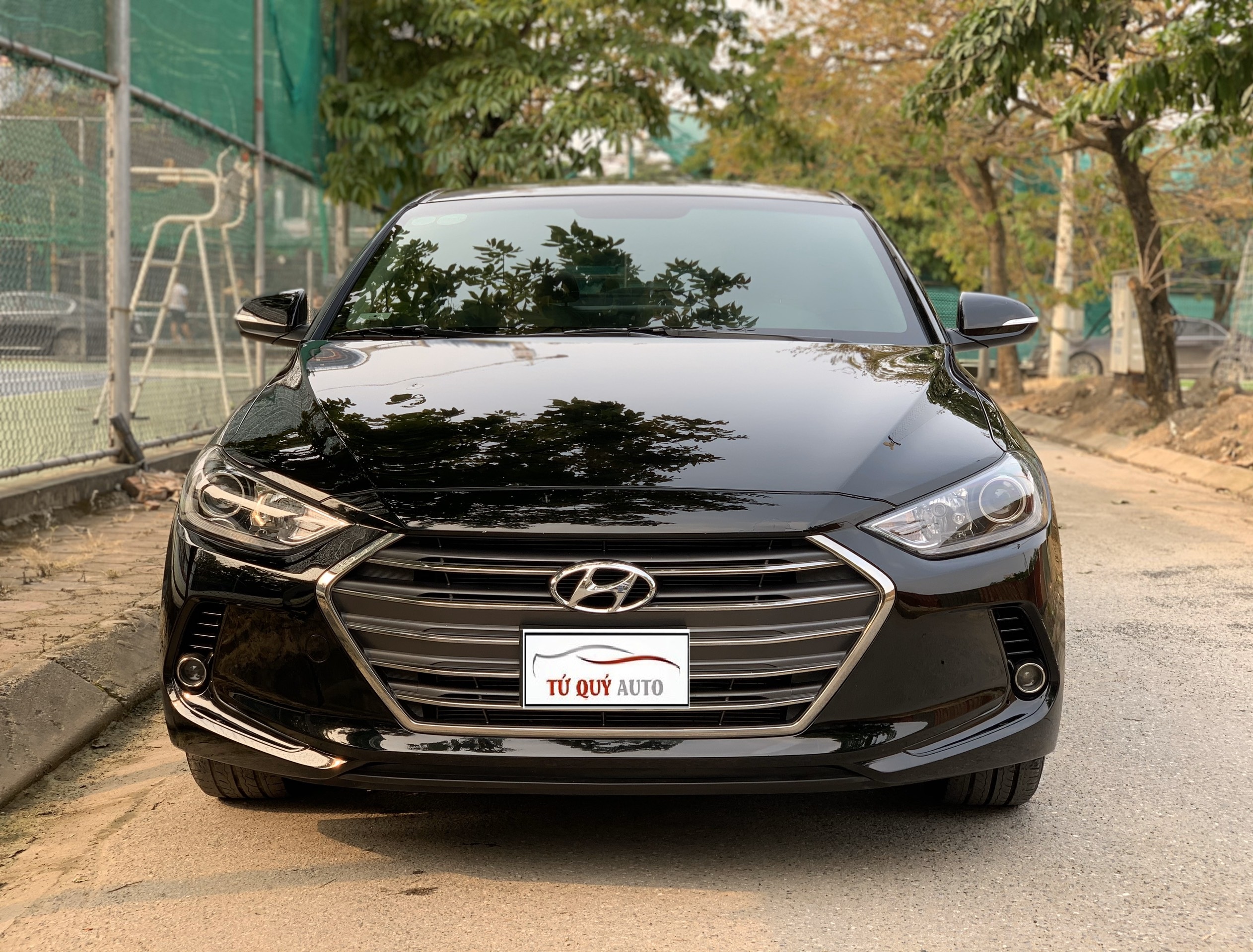 Xe Hyundai Elantra 1.6AT 2018 - Đen