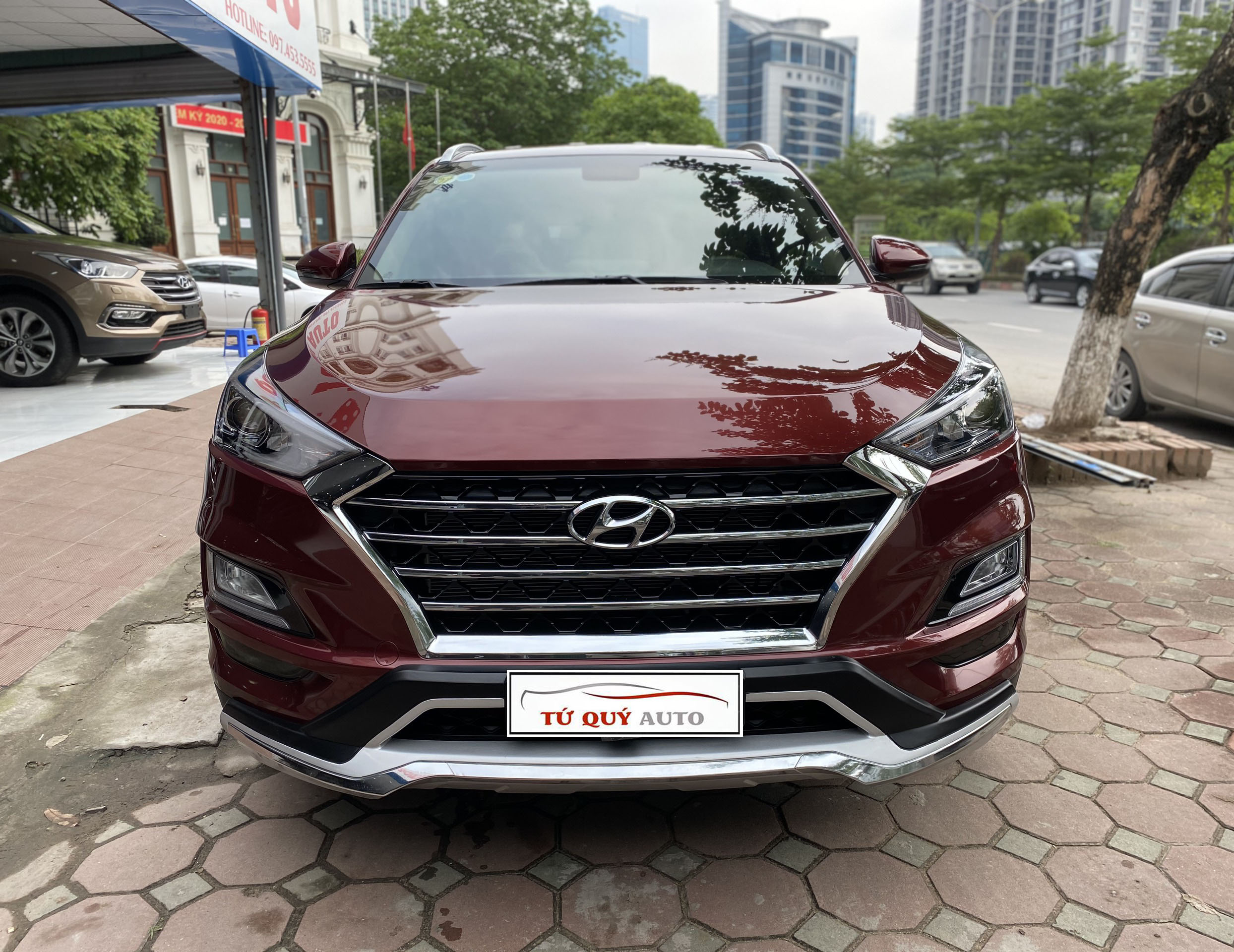 Xe Hyundai Tucson 2.0AT 2019 - Đỏ Mận