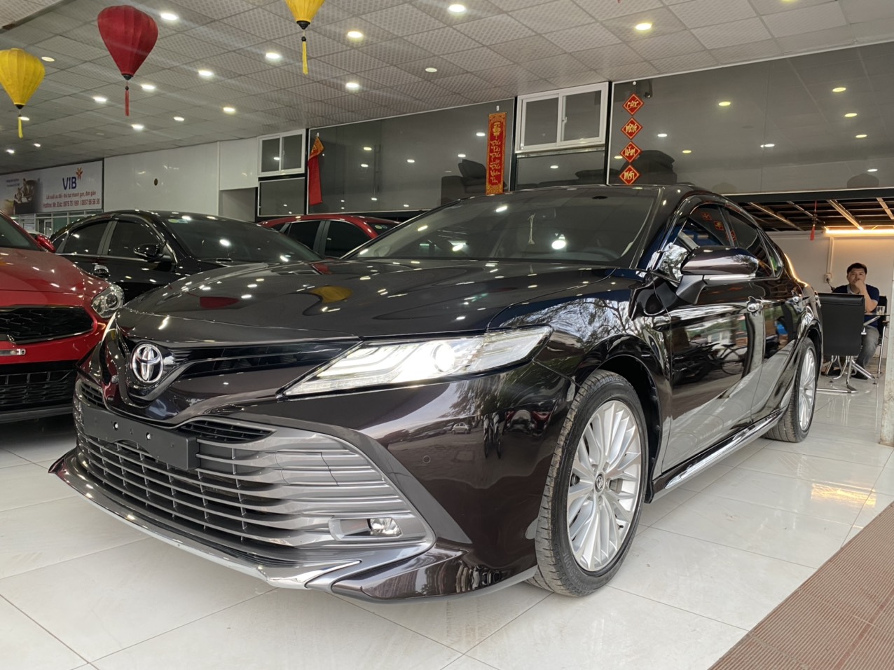 Toyota Camry 2.5Q 2019 - 3