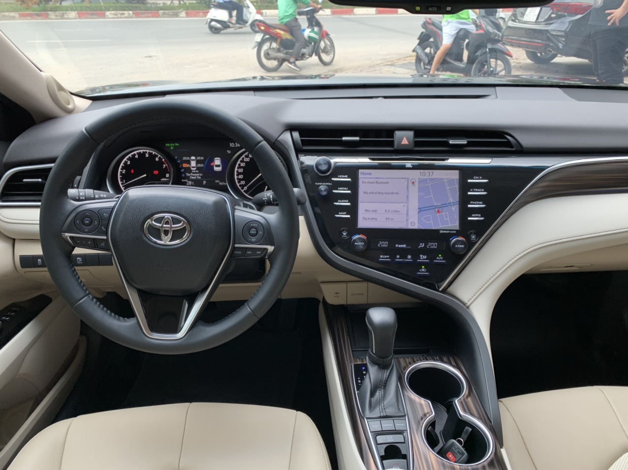 Toyota Camry 2.5Q 2019 - 6
