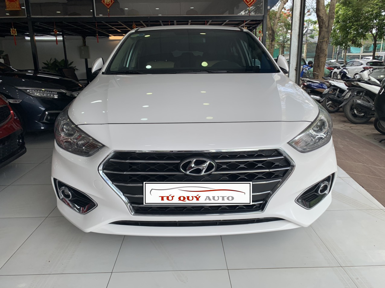 Xe Hyundai Accent 1.4AT 2019 - Trắng, Tiêu Chuẩn