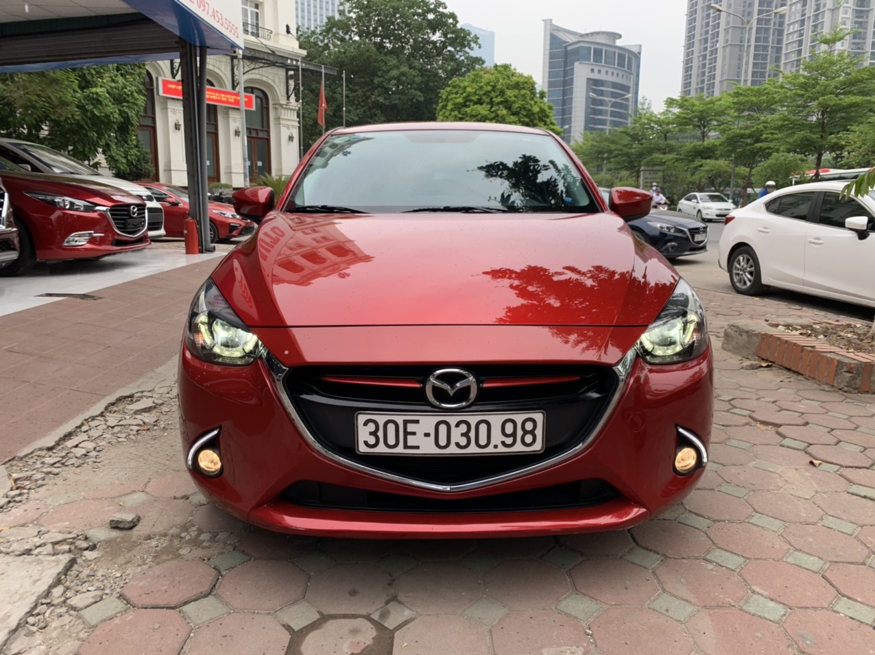 Xe Mazda 2 HB 1.5AT 2016 - Đỏ