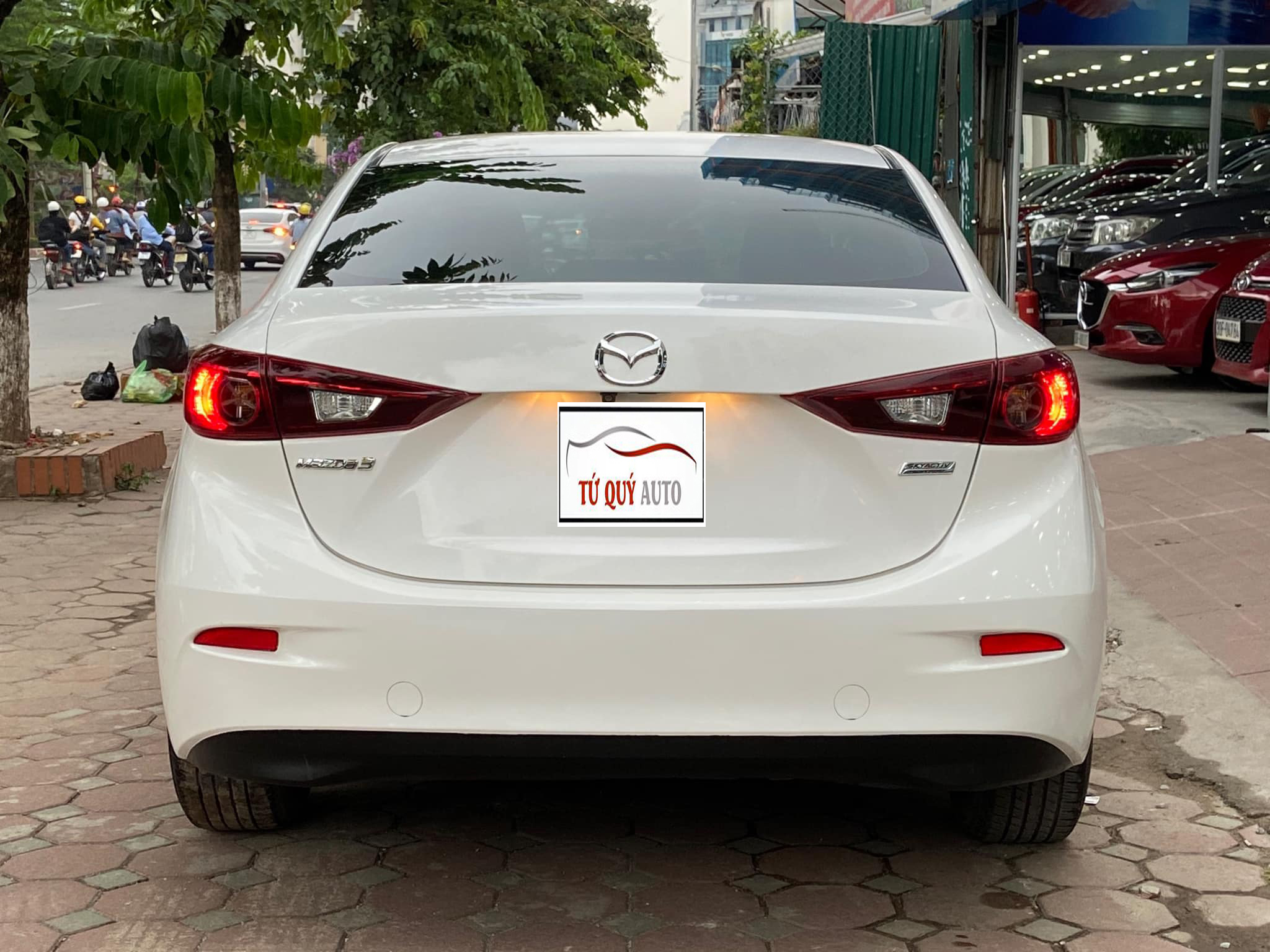 Mazda 3 Sedan 2015 - 2