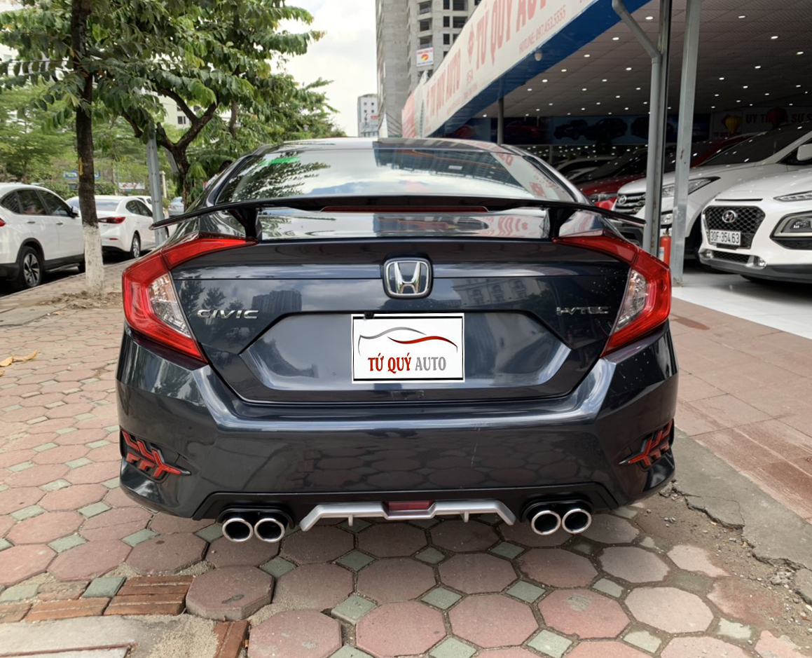 Honda Civic 1.8E 2018 - 2