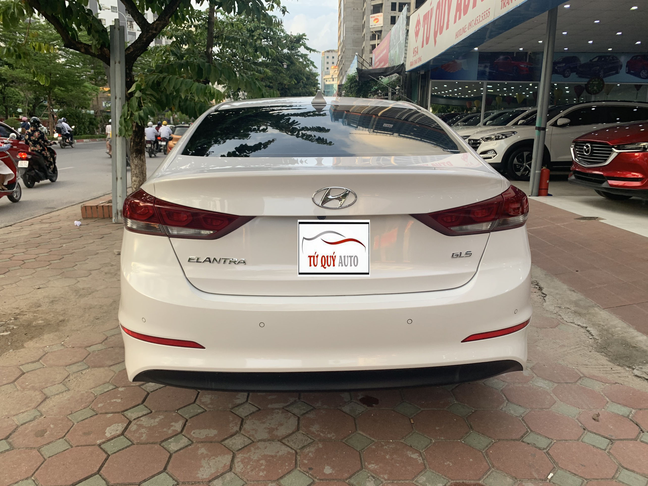 Hyundai Elantra 1.6AT 2017 - 2