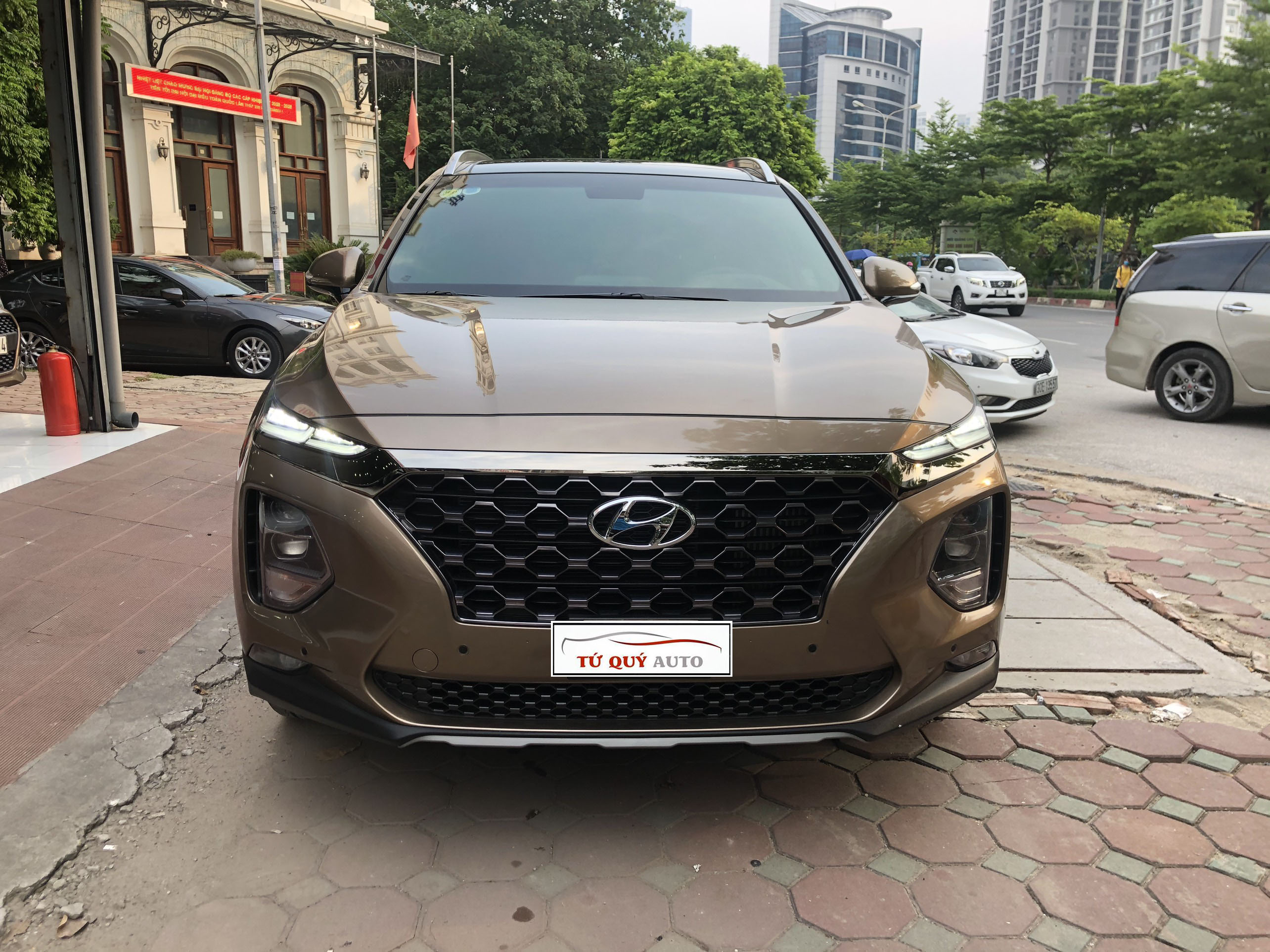 Xe Hyundai SantaFe Premium 2.2CRDi 2019 - Vàng Cát