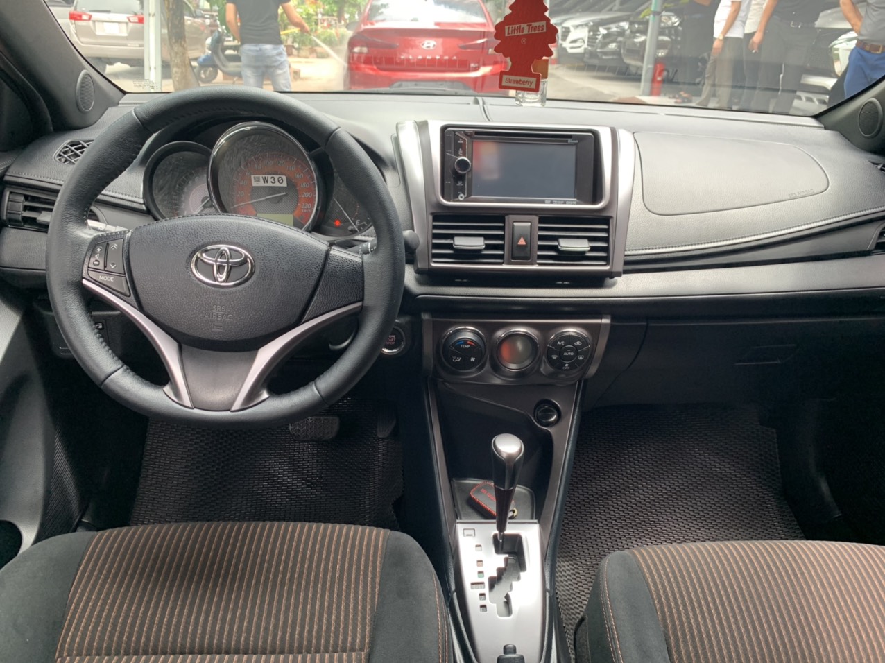 Toyota Yaris 1.3G 2016 - 6