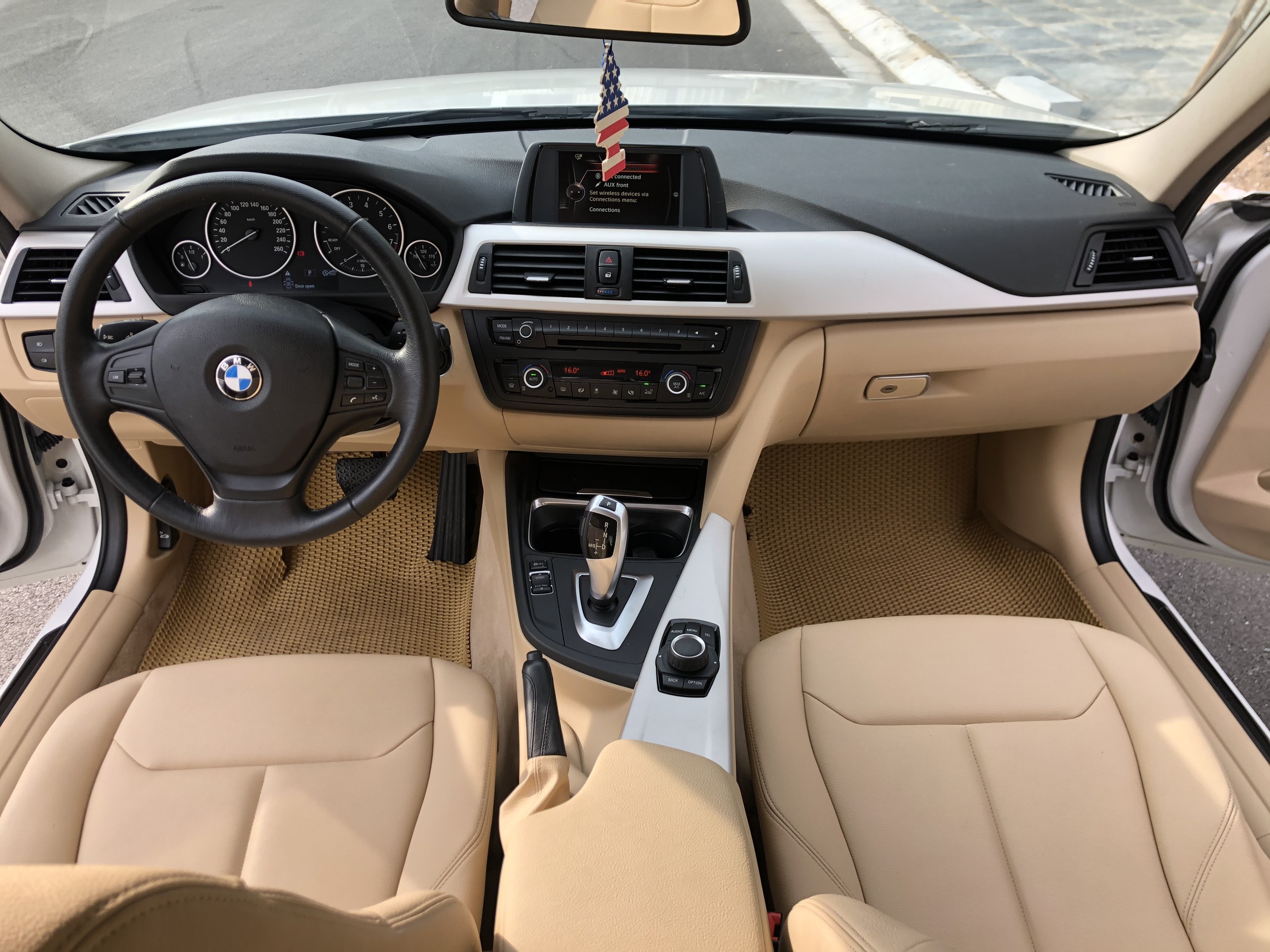 BMW 320i 2014 - 7