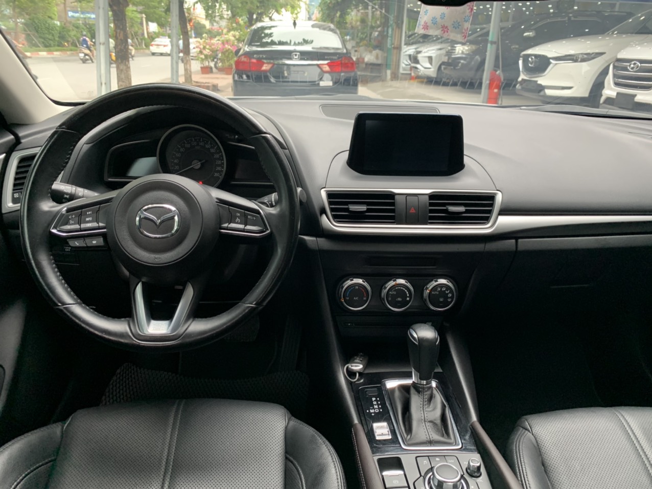 Mazda 3 Sedan 2017 - 8