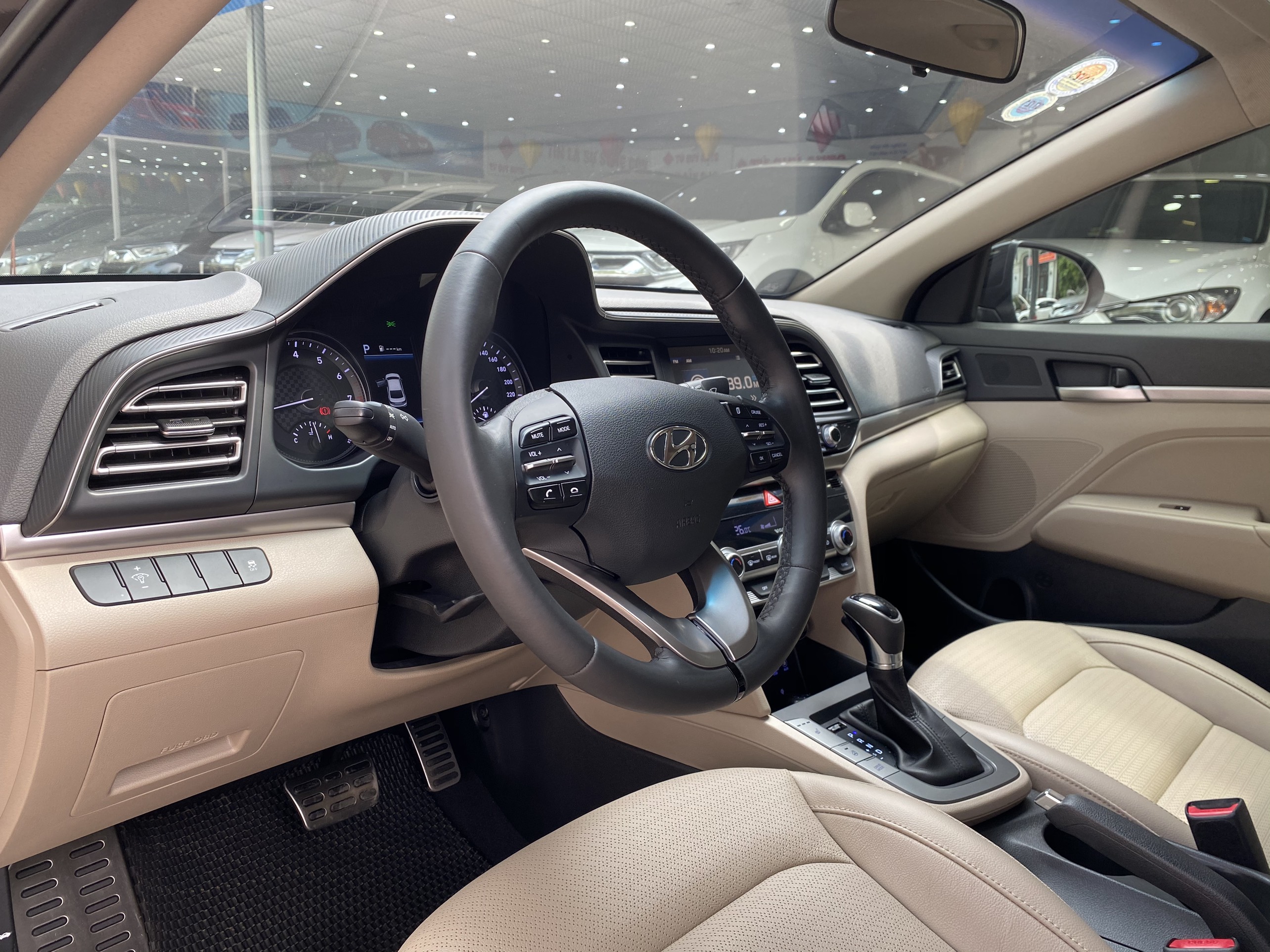 Hyundai Elantra 2.0AT 2020 - 7