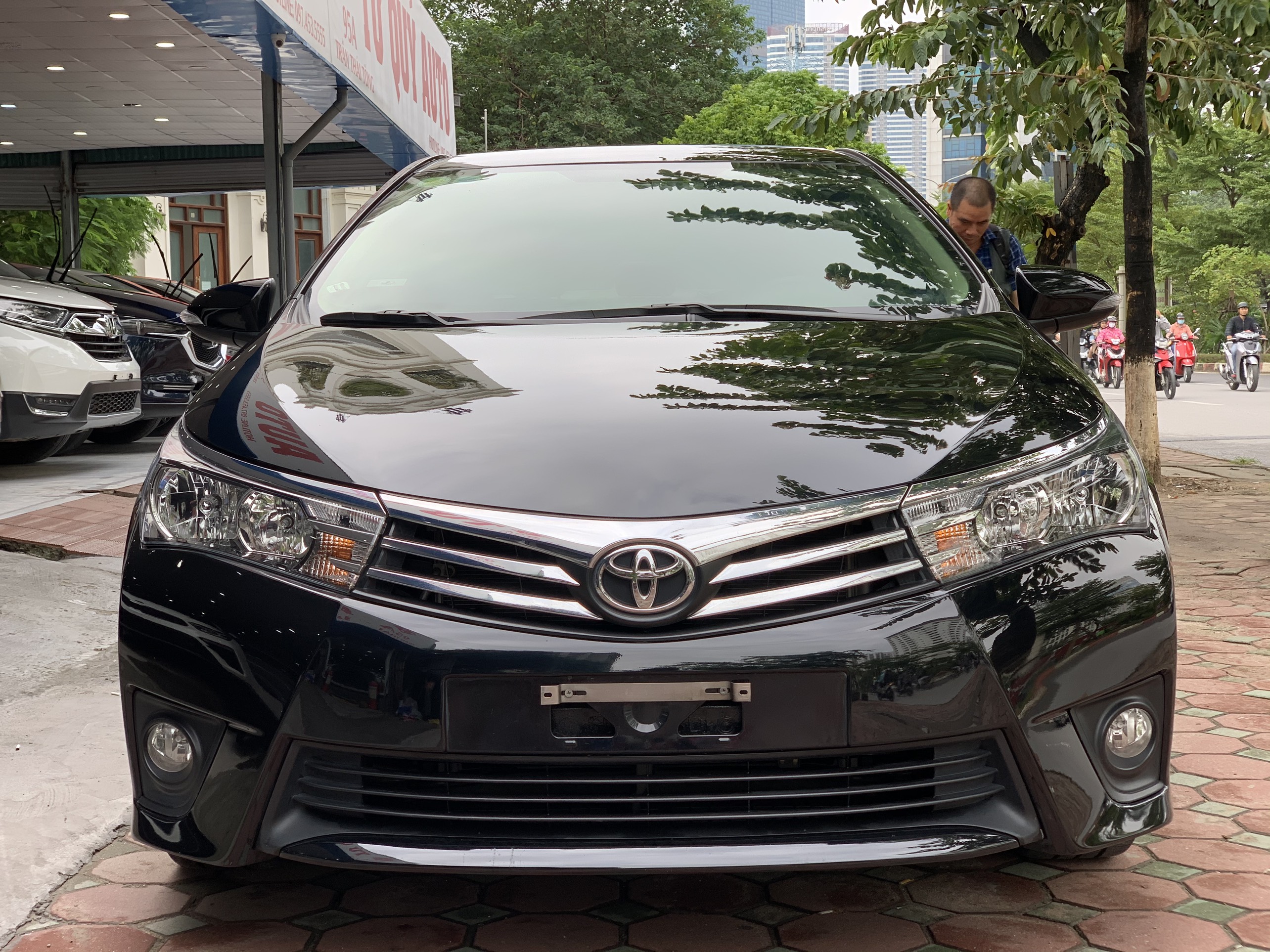 Xe Toyota Corolla altis 1.8G 2016 - Đen
