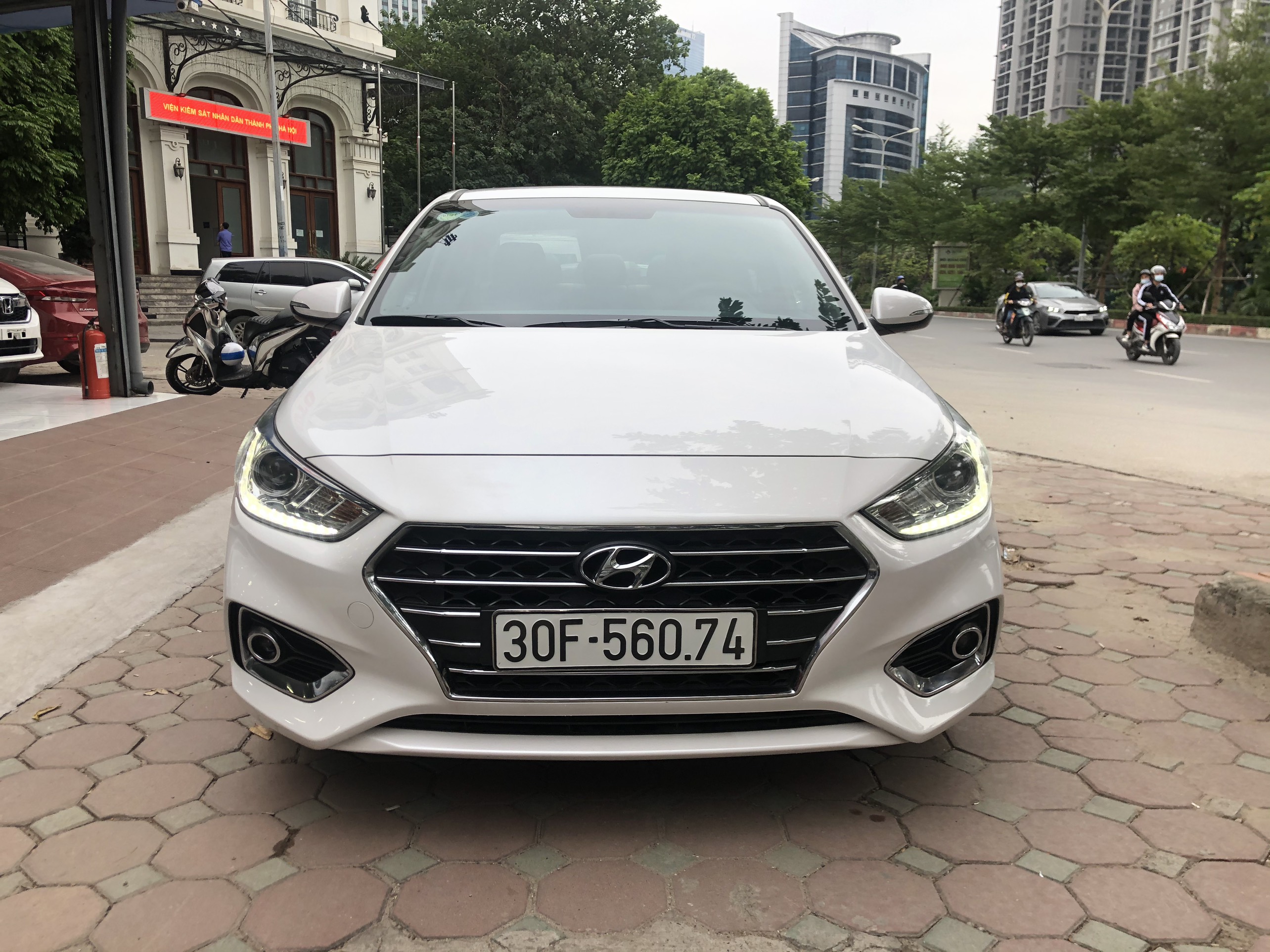 Xe Hyundai Accent 1.4ATH 2019 - Trắng