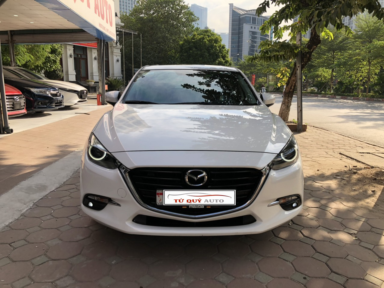 Xe Mazda 3 Sedan 15AT 2018  Trắng