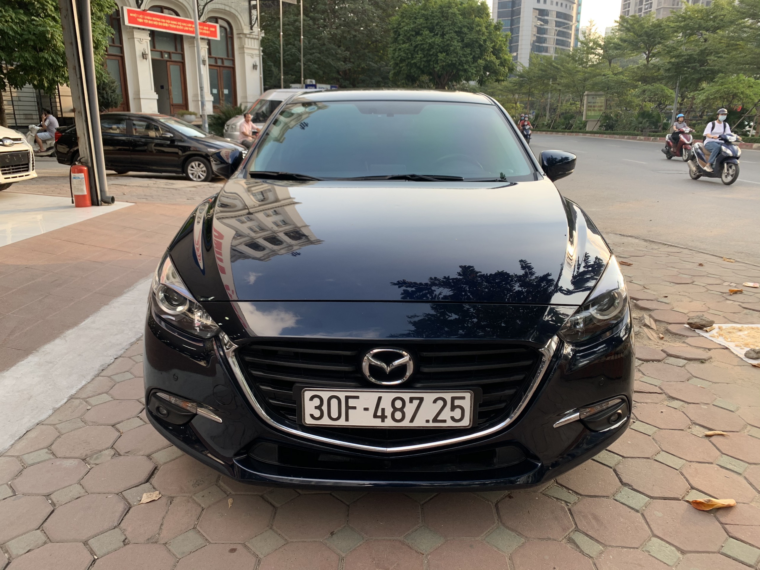 Xe Mazda 3 1.5AT 2018 - Xanh Đen